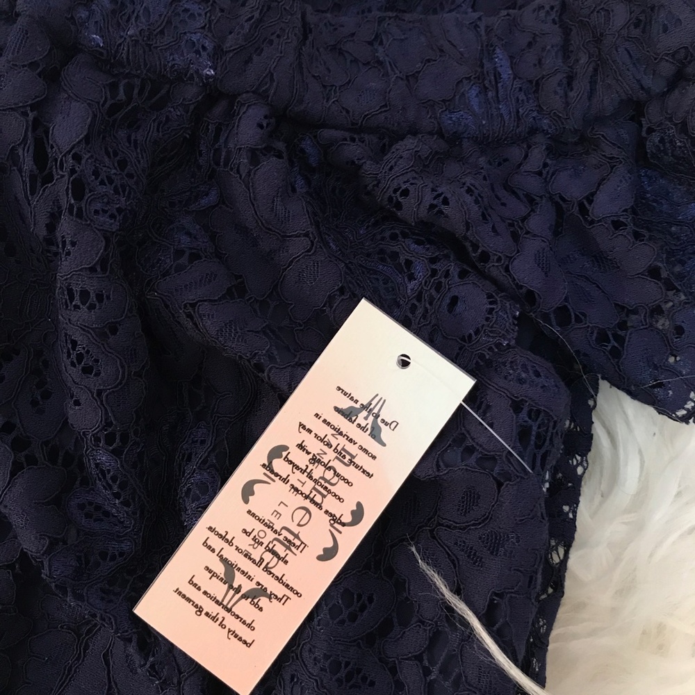 COPY - NANETTE lepore Short Sleeve Off-the-Shoulder Dress - Picture 4 of 8